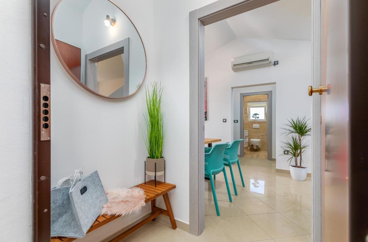 Apartment Vito With Sea View Fažana Exteriér fotografie